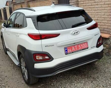Білий Хендай Kona Electric, об'ємом двигуна 0 л та пробігом 59 тис. км за 23500 $, фото 10 на Automoto.ua