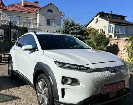 Белый Хендай Kona Electric, объемом двигателя 0 л и пробегом 88 тыс. км за 17900 $, фото 5 на Automoto.ua