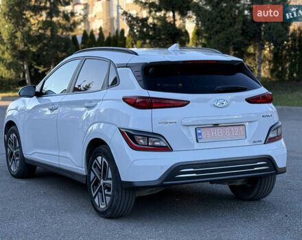 Белый Хендай Kona Electric, объемом двигателя 0 л и пробегом 80 тыс. км за 16900 $, фото 14 на Automoto.ua