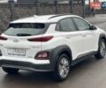 Білий Хендай Kona Electric, об'ємом двигуна 0 л та пробігом 158 тис. км за 16500 $, фото 4 на Automoto.ua