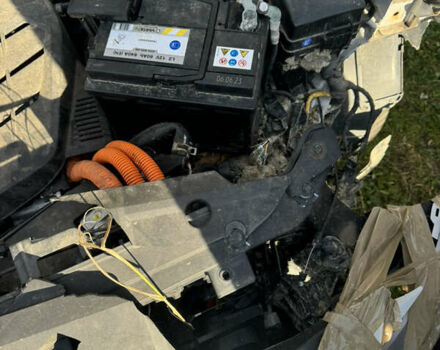 Белый Хендай Kona Electric, объемом двигателя 0 л и пробегом 50 тыс. км за 10599 $, фото 18 на Automoto.ua