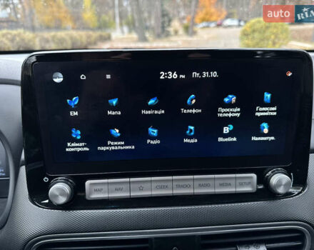 Белый Хендай Kona Electric, объемом двигателя 0 л и пробегом 58 тыс. км за 17499 $, фото 110 на Automoto.ua