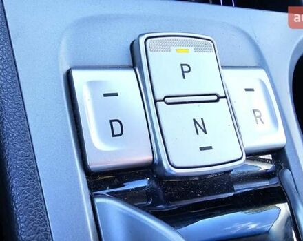 Белый Хендай Kona Electric, объемом двигателя 0 л и пробегом 44 тыс. км за 17450 $, фото 8 на Automoto.ua