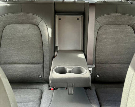 Белый Хендай Kona Electric, объемом двигателя 0 л и пробегом 115 тыс. км за 16900 $, фото 32 на Automoto.ua