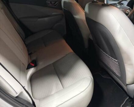 Білий Хендай Kona Electric, об'ємом двигуна 0 л та пробігом 78 тис. км за 17900 $, фото 27 на Automoto.ua