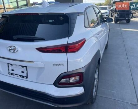 Білий Хендай Kona Electric, об'ємом двигуна 0 л та пробігом 13 тис. км за 8600 $, фото 11 на Automoto.ua