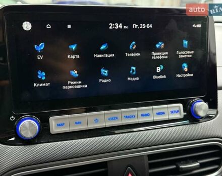 Белый Хендай Kona Electric, объемом двигателя 0 л и пробегом 92 тыс. км за 18983 $, фото 25 на Automoto.ua