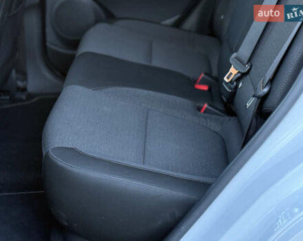 Белый Хендай Kona Electric, объемом двигателя 0 л и пробегом 80 тыс. км за 16900 $, фото 27 на Automoto.ua