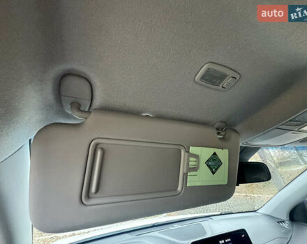 Білий Хендай Kona Electric, об'ємом двигуна 0 л та пробігом 59 тис. км за 17499 $, фото 33 на Automoto.ua