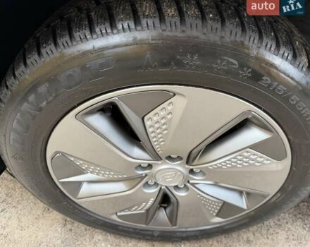 Білий Хендай Kona Electric, об'ємом двигуна 0 л та пробігом 64 тис. км за 14950 $, фото 55 на Automoto.ua