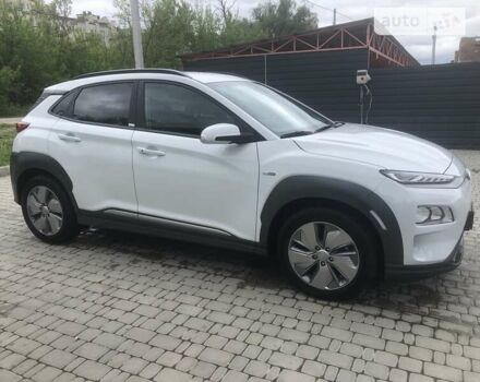 Білий Хендай Kona Electric, об'ємом двигуна 0 л та пробігом 47 тис. км за 16290 $, фото 3 на Automoto.ua