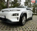 Белый Хендай Kona Electric, объемом двигателя 0 л и пробегом 103 тыс. км за 17999 $, фото 17 на Automoto.ua