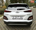 Белый Хендай Kona Electric, объемом двигателя 0 л и пробегом 103 тыс. км за 17999 $, фото 119 на Automoto.ua