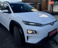 Белый Хендай Kona Electric, объемом двигателя 0 л и пробегом 95 тыс. км за 17500 $, фото 1 на Automoto.ua