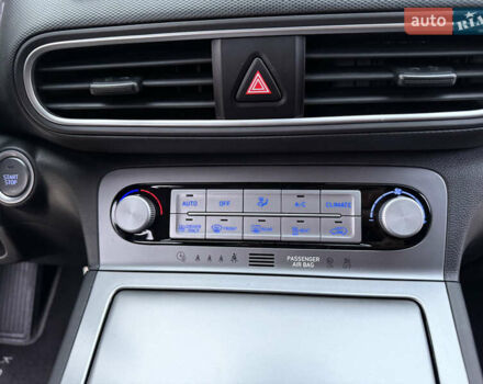 Белый Хендай Kona Electric, объемом двигателя 0 л и пробегом 96 тыс. км за 19500 $, фото 47 на Automoto.ua