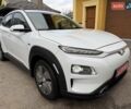 Білий Хендай Kona Electric, об'ємом двигуна 0 л та пробігом 64 тис. км за 14950 $, фото 10 на Automoto.ua