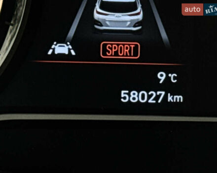 Белый Хендай Kona Electric, объемом двигателя 0 л и пробегом 58 тыс. км за 17499 $, фото 47 на Automoto.ua