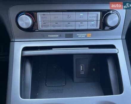 Білий Хендай Kona Electric, об'ємом двигуна 0 л та пробігом 13 тис. км за 8600 $, фото 17 на Automoto.ua