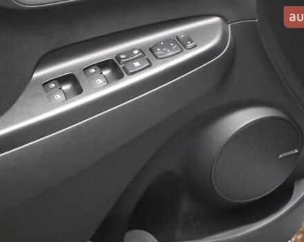 Білий Хендай Kona Electric, об'ємом двигуна 0 л та пробігом 15 тис. км за 15950 $, фото 5 на Automoto.ua