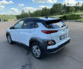 Белый Хендай Kona Electric, объемом двигателя 0 л и пробегом 85 тыс. км за 22500 $, фото 2 на Automoto.ua