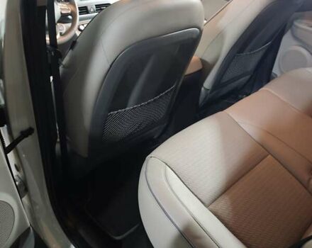 Білий Хендай Kona Electric, об'ємом двигуна 0 л та пробігом 78 тис. км за 17900 $, фото 31 на Automoto.ua