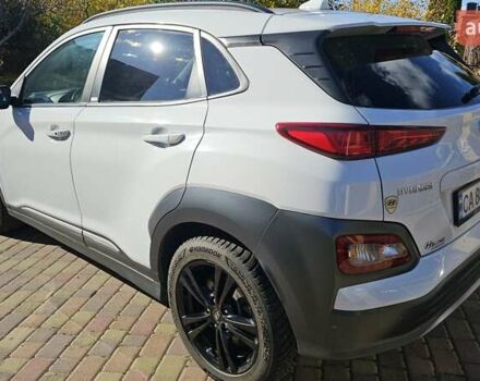 Белый Хендай Kona Electric, объемом двигателя 0 л и пробегом 44 тыс. км за 17450 $, фото 3 на Automoto.ua