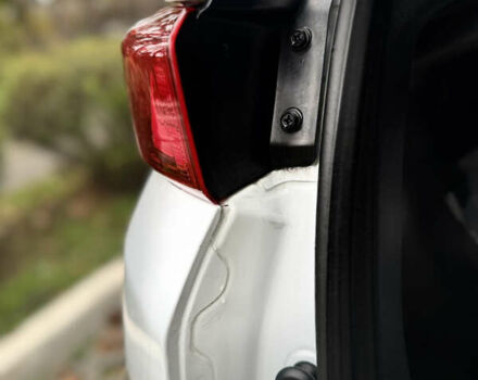 Белый Хендай Kona Electric, объемом двигателя 0 л и пробегом 103 тыс. км за 17999 $, фото 65 на Automoto.ua