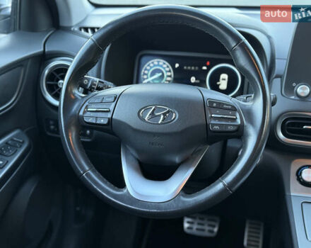 Белый Хендай Kona Electric, объемом двигателя 0 л и пробегом 80 тыс. км за 16900 $, фото 22 на Automoto.ua