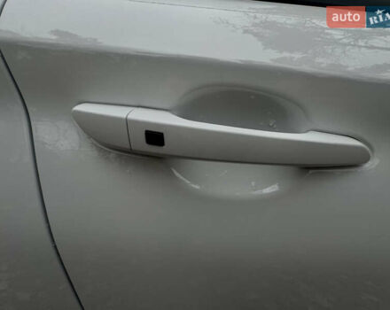 Белый Хендай Kona Electric, объемом двигателя 0 л и пробегом 59 тыс. км за 16900 $, фото 33 на Automoto.ua