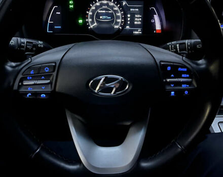 Белый Хендай Kona Electric, объемом двигателя 0 л и пробегом 115 тыс. км за 16900 $, фото 65 на Automoto.ua