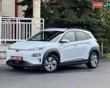 Белый Хендай Kona Electric, объемом двигателя 0 л и пробегом 150 тыс. км за 16960 $, фото 2 на Automoto.ua