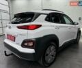 Белый Хендай Kona Electric, объемом двигателя 0 л и пробегом 92 тыс. км за 18983 $, фото 5 на Automoto.ua
