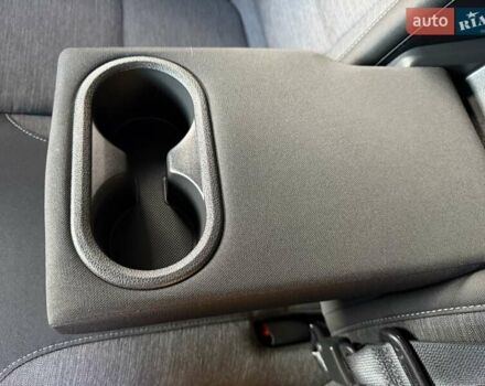 Білий Хендай Kona Electric, об'ємом двигуна 0 л та пробігом 64 тис. км за 14950 $, фото 109 на Automoto.ua