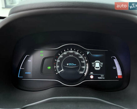 Белый Хендай Kona Electric, объемом двигателя 0 л и пробегом 96 тыс. км за 19500 $, фото 64 на Automoto.ua