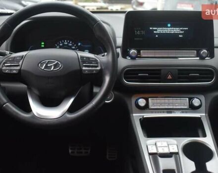 Білий Хендай Kona Electric, об'ємом двигуна 0 л та пробігом 15 тис. км за 15950 $, фото 8 на Automoto.ua