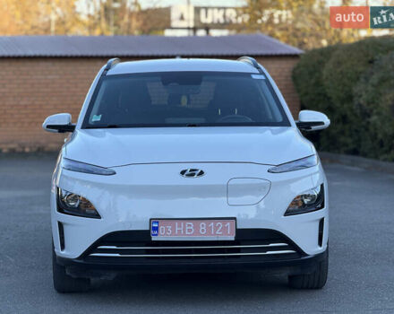 Белый Хендай Kona Electric, объемом двигателя 0 л и пробегом 80 тыс. км за 16900 $, фото 6 на Automoto.ua
