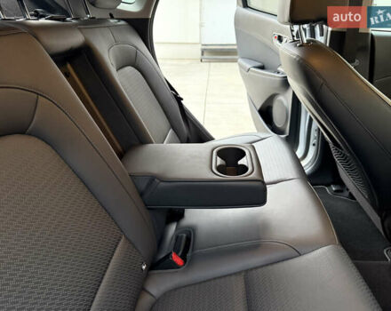 Белый Хендай Kona Electric, объемом двигателя 0 л и пробегом 96 тыс. км за 19500 $, фото 38 на Automoto.ua