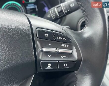 Білий Хендай Kona Electric, об'ємом двигуна 0 л та пробігом 158 тис. км за 16500 $, фото 39 на Automoto.ua