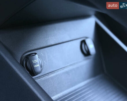 Белый Хендай Kona Electric, объемом двигателя 0 л и пробегом 80 тыс. км за 16900 $, фото 31 на Automoto.ua