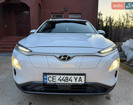 Белый Хендай Kona Electric, объемом двигателя 0 л и пробегом 47 тыс. км за 16100 $, фото 1 на Automoto.ua