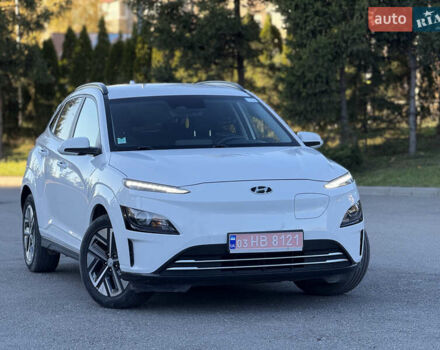 Белый Хендай Kona Electric, объемом двигателя 0 л и пробегом 80 тыс. км за 16900 $, фото 4 на Automoto.ua