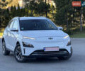 Белый Хендай Kona Electric, объемом двигателя 0 л и пробегом 80 тыс. км за 16900 $, фото 4 на Automoto.ua