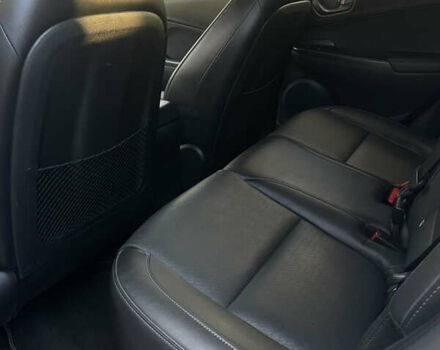 Білий Хендай Kona Electric, об'ємом двигуна 0 л та пробігом 125 тис. км за 17800 $, фото 17 на Automoto.ua