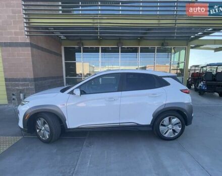 Білий Хендай Kona Electric, об'ємом двигуна 0 л та пробігом 13 тис. км за 8600 $, фото 5 на Automoto.ua