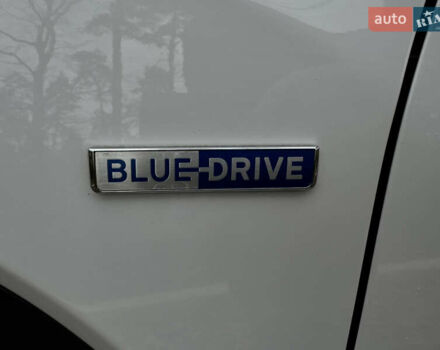 Белый Хендай Kona Electric, объемом двигателя 0 л и пробегом 58 тыс. км за 17499 $, фото 72 на Automoto.ua