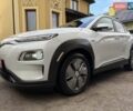 Білий Хендай Kona Electric, об'ємом двигуна 0 л та пробігом 64 тис. км за 14950 $, фото 1 на Automoto.ua