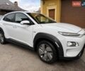 Білий Хендай Kona Electric, об'ємом двигуна 0 л та пробігом 64 тис. км за 14950 $, фото 9 на Automoto.ua