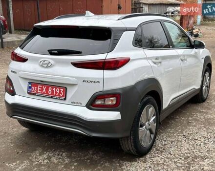Білий Хендай Kona Electric, об'ємом двигуна 0 л та пробігом 102 тис. км за 15700 $, фото 3 на Automoto.ua