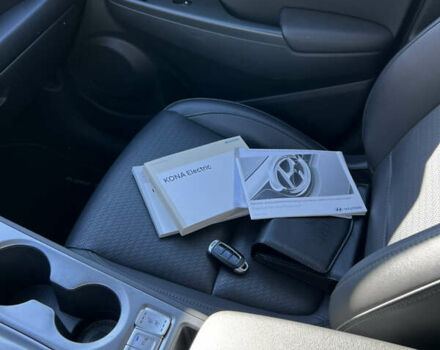 Белый Хендай Kona Electric, объемом двигателя 0 л и пробегом 88 тыс. км за 17900 $, фото 11 на Automoto.ua