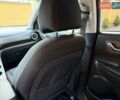 Білий Хендай Kona Electric, об'ємом двигуна 0 л та пробігом 64 тис. км за 14950 $, фото 112 на Automoto.ua